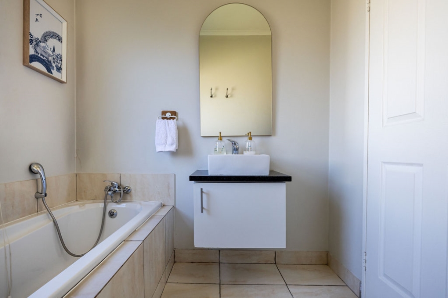 3 Bedroom Property for Sale in Dennegeur Western Cape